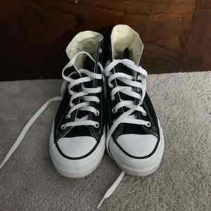 black converse